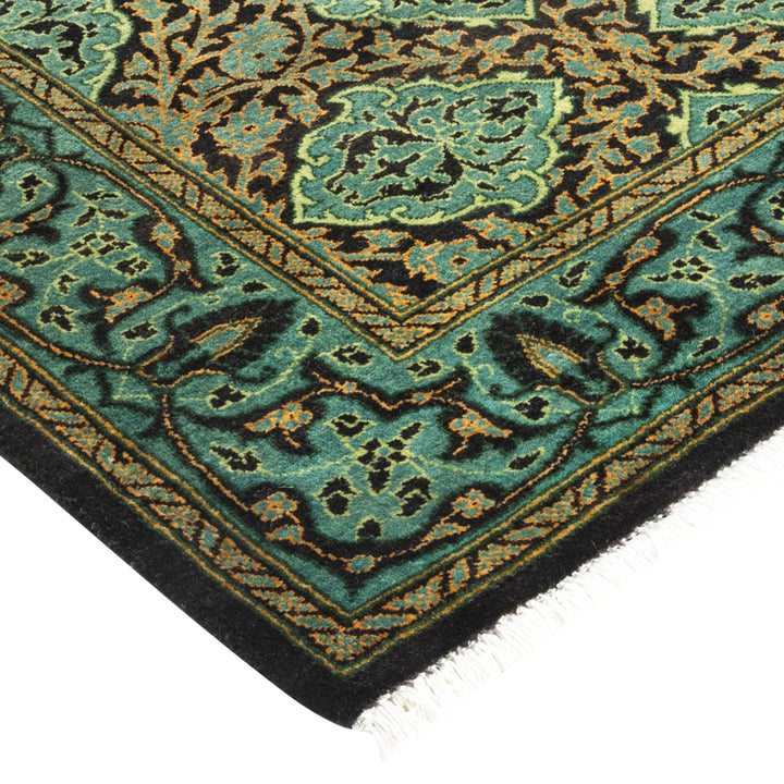 Black Traditional Wool Runner - 2'7" x 13'4"