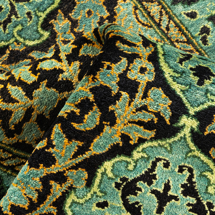 Black Traditional Wool Runner - 2'7" x 13'4"