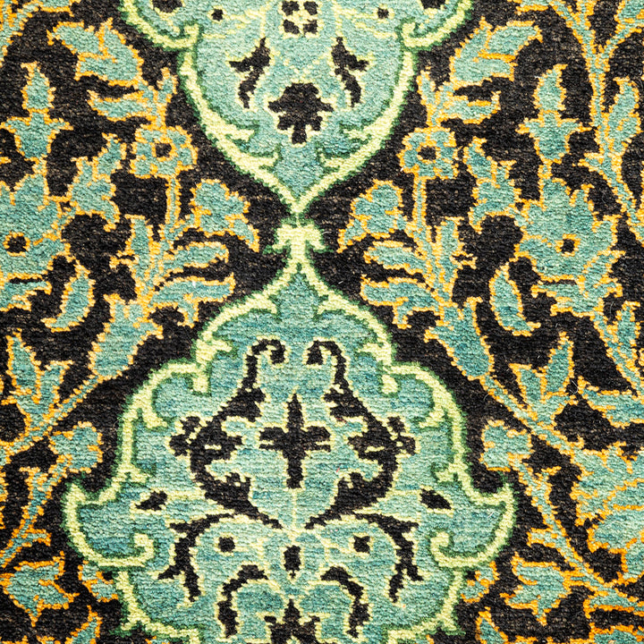 Black Traditional Wool Runner - 2'7" x 13'4"