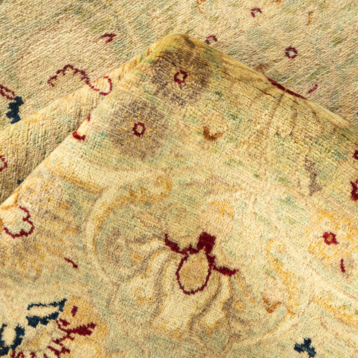 Light Blue Traditional Wool Rug - 6'1" x 8'10"