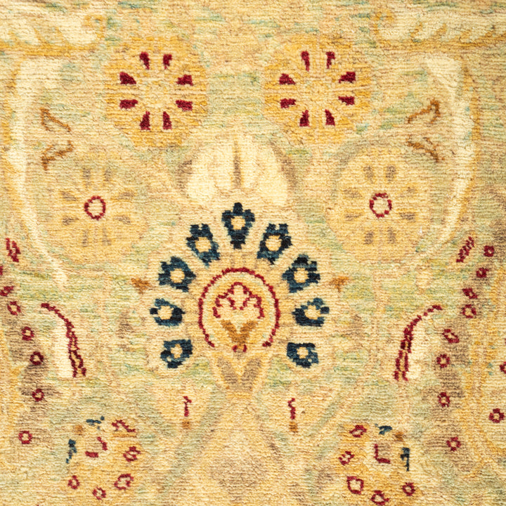 Light Blue Traditional Wool Rug - 6'1" x 8'10"