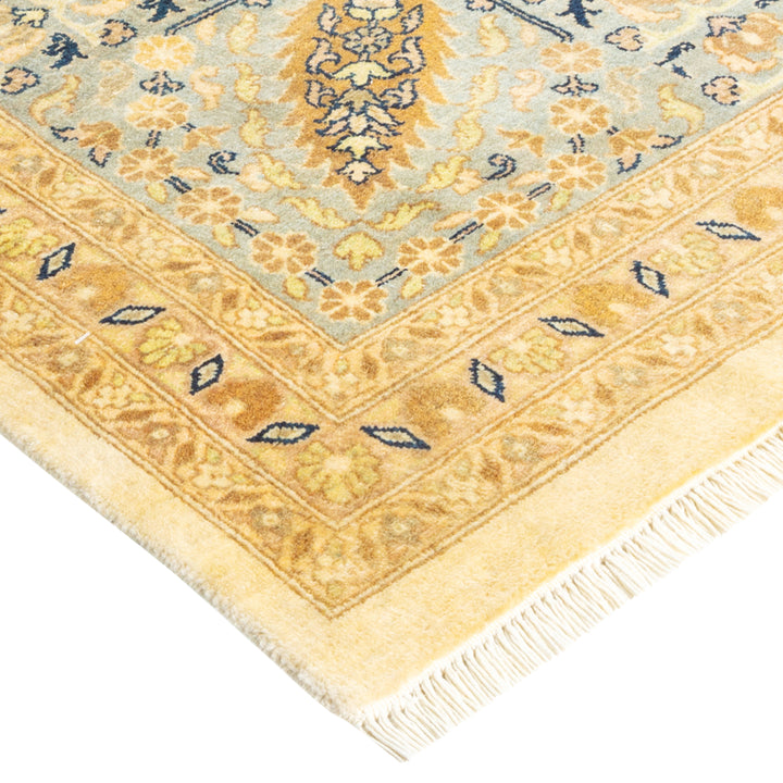 Ivory Traditional Wool Rug - 9'2" x 12'1"
