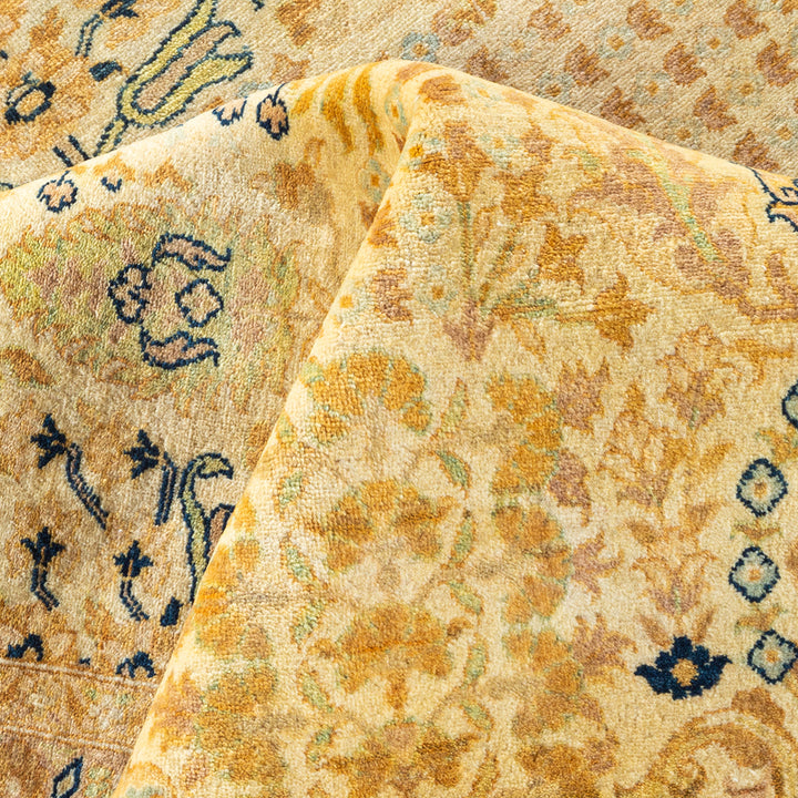 Ivory Traditional Wool Rug - 9'2" x 12'1"