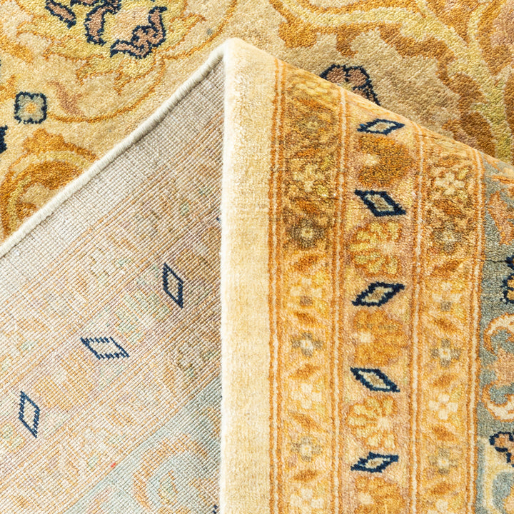 Ivory Traditional Wool Rug - 9'2" x 12'1"