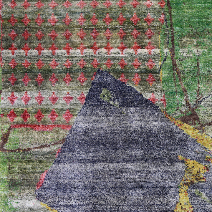 Red Alchemy Contemporary Wool Silk Blend Rug - 7'9" x 10'