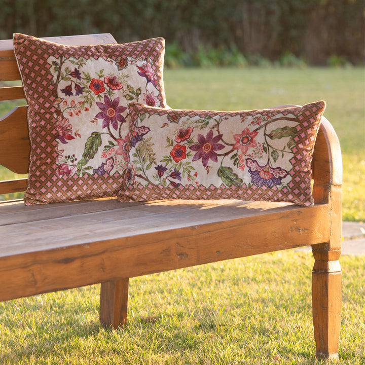 Floreal World Pillow