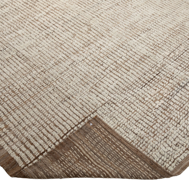 Zameen Transitional Wool Rug - 7'2" x 10'2"