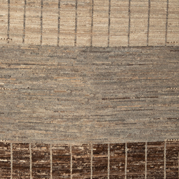 Zameen Transitional Wool Rug - 7'3" x 10'10"