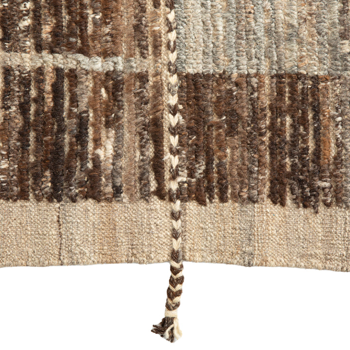 Zameen Transitional Wool Rug - 7'3" x 10'10"
