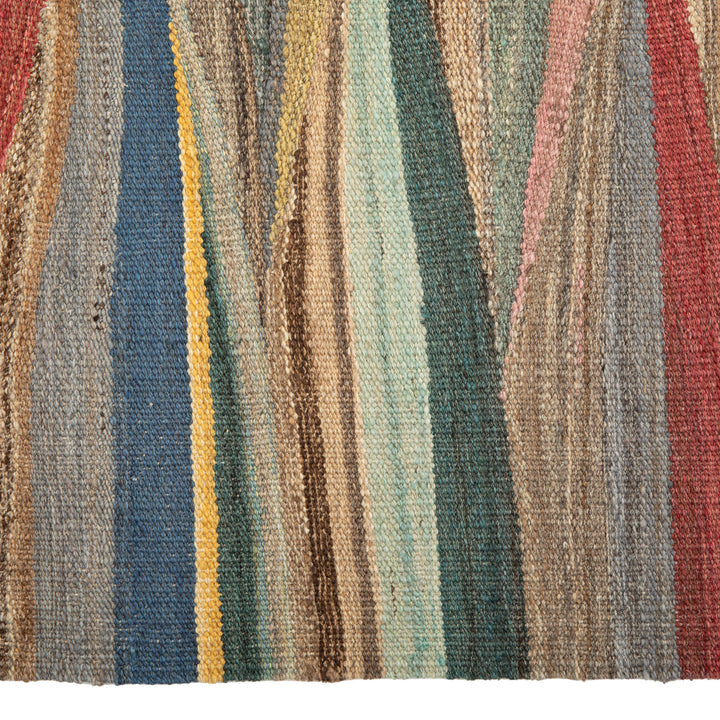 Transitional Kilim Wool Rug - 8'5" x 9'8"