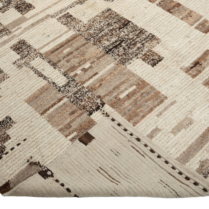 Zameen Transitional Wool Rug - 6'1" x 9'6"