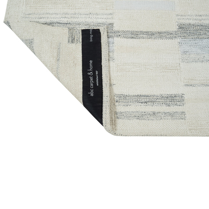 Ivory Swedish Inspired Art Silk Wool Blend Kilim Rug - 6' x 9'
