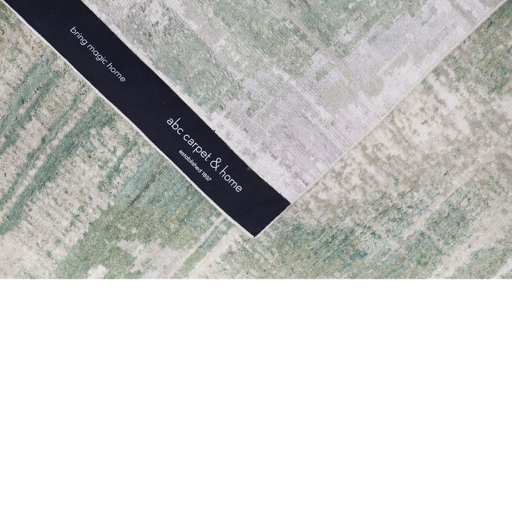 Green Contemporary Wool Rug - 6' x 6'