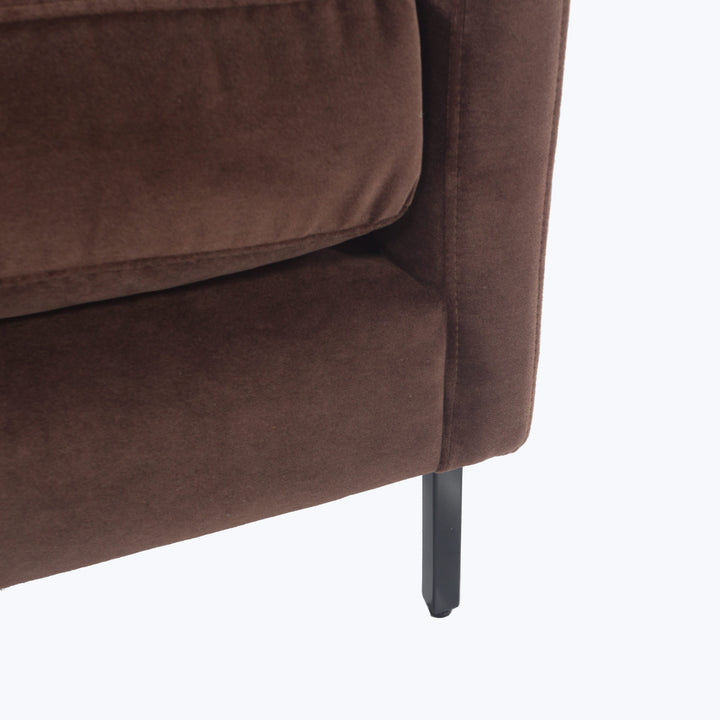 Hannah Chair, Black Leg Black / Banks, Performance Velvet / Mocha