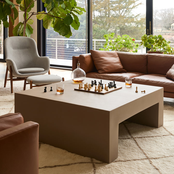 Vignelli Table Brown