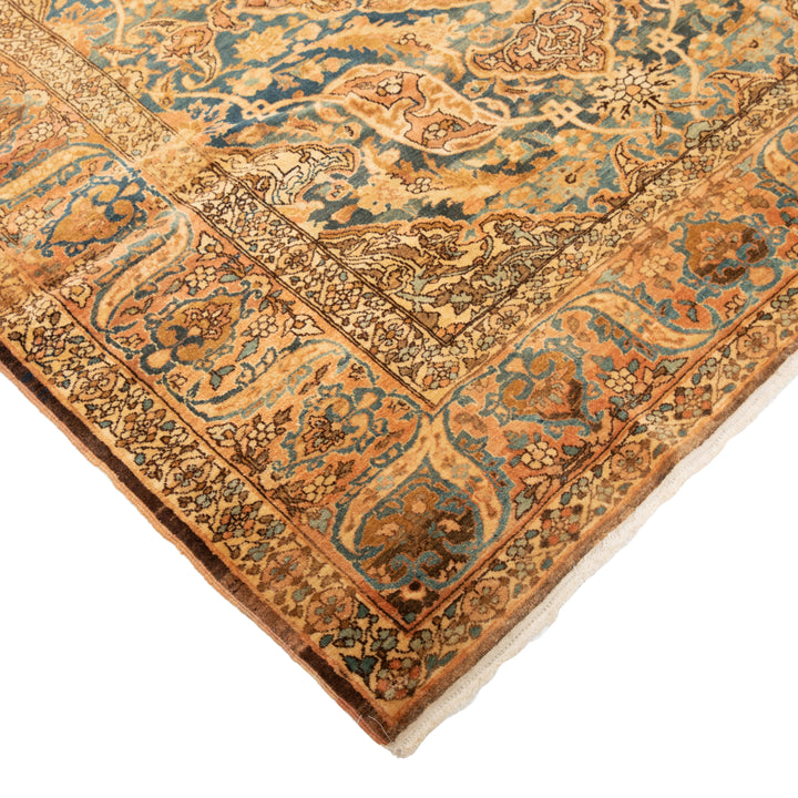 Antique Traditional Esphan Wool Rug - 9'10" x 16'8"