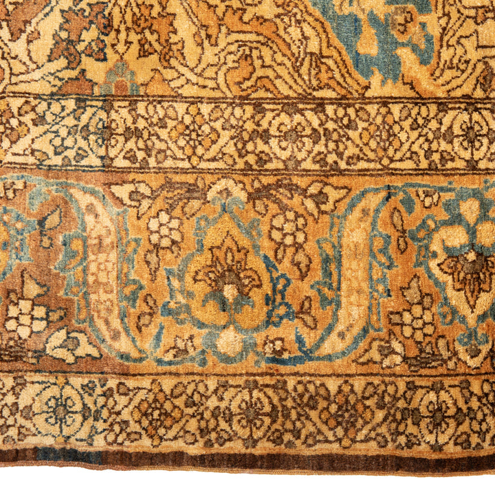 Antique Traditional Esphan Wool Rug - 9'10" x 16'8"