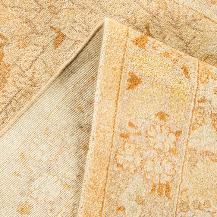 Ivory Traditional Mogul Wool Rug - 9'3" x 12'4"