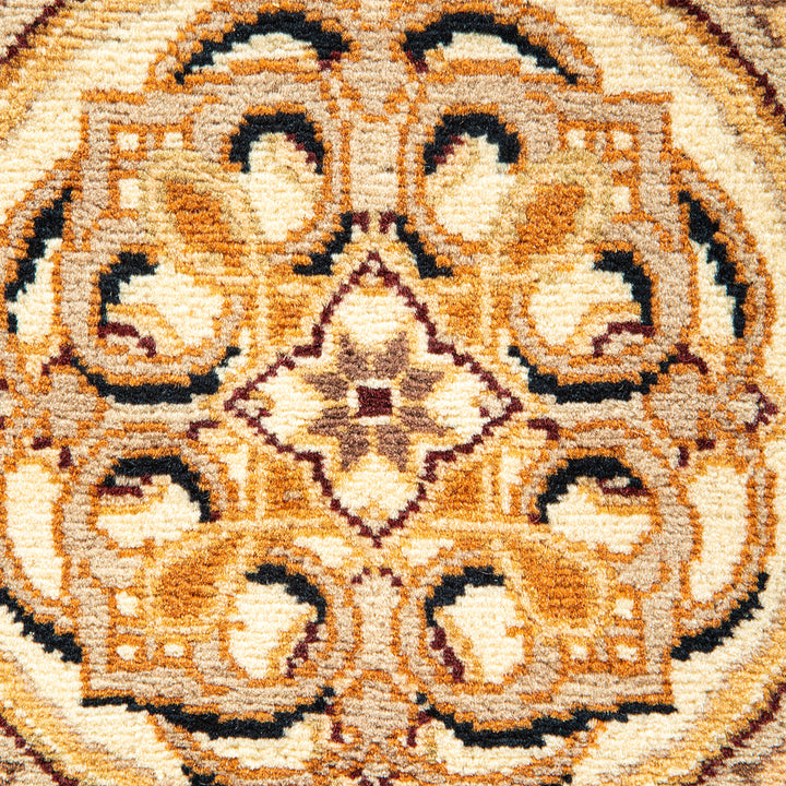 Ivory Traditional Mogul Wool Rug - 9'4" x 10'1"