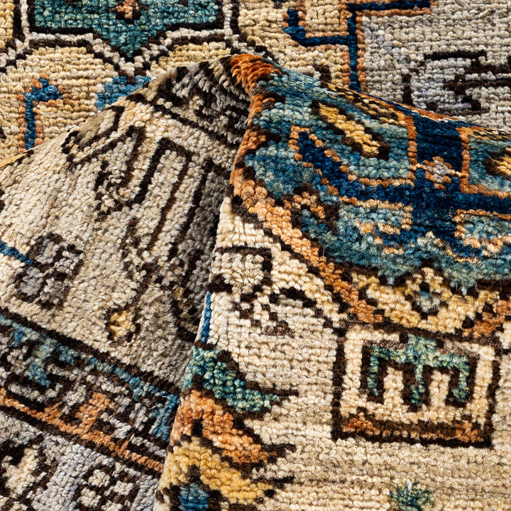 Beige Traditional Serapi Wool Runner - 2'9" x 9'8"