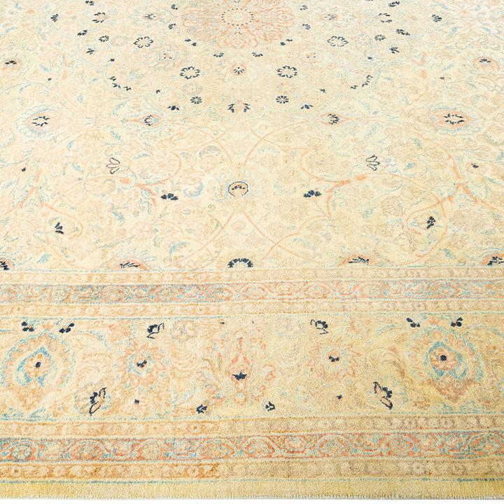 Ivory Traditional Mogul Wool Rug - 8'1" x 10'4"