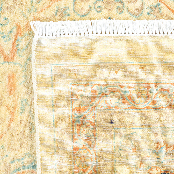 Ivory Traditional Mogul Wool Rug - 8'1" x 10'4"