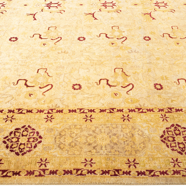 Ivory Traditional Mogul Wool Rug - 8'2" x 10'5"