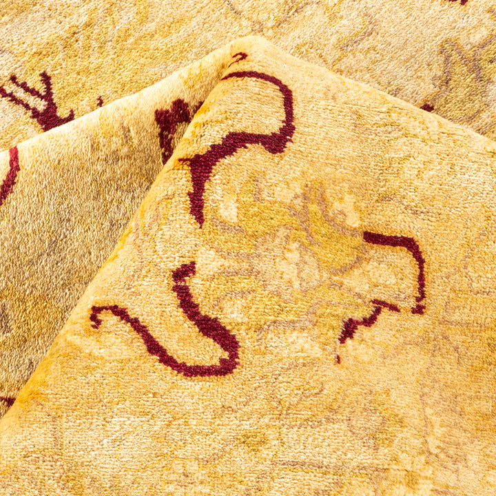 Ivory Traditional Mogul Wool Rug - 8'2" x 10'5"