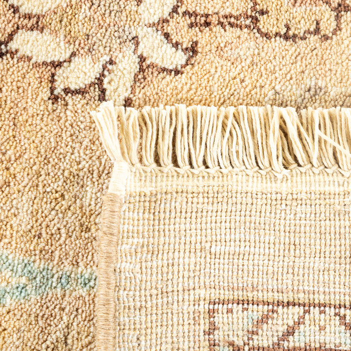 Ivory Traditional Mogul Wool Rug - 10'2" x 14'