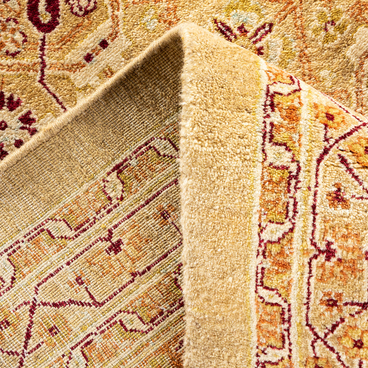 Ivory Traditional Mogul Wool Rug - 8'2" x 10'3"