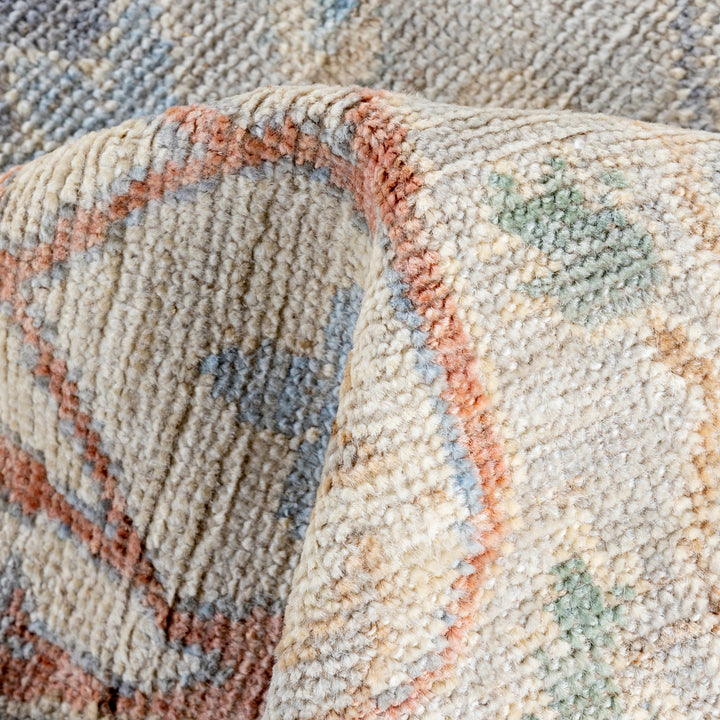 Light Grey Traditional Colorful Oushak Wool Rug - 8'1" x 9'11"