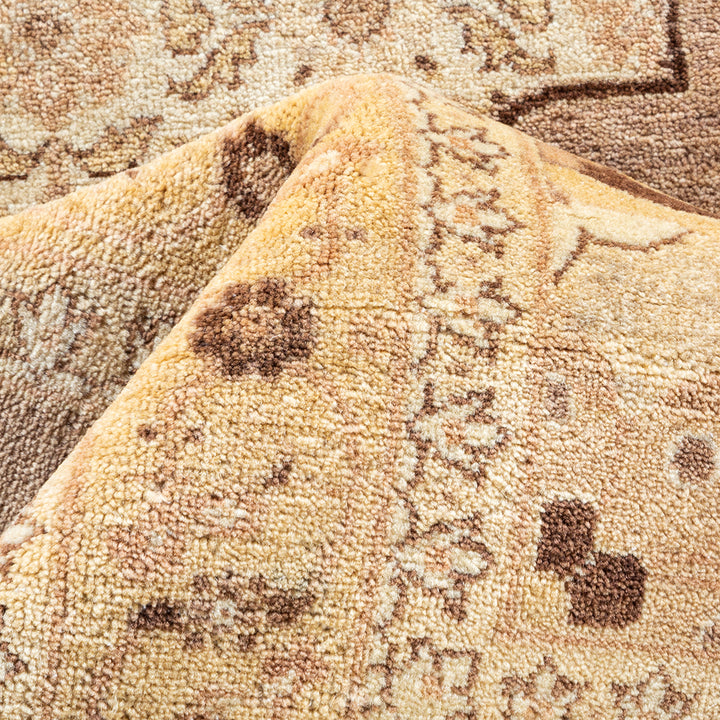 Ivory Traditional Mogul Wool Rug - 10'2" x 13'7"