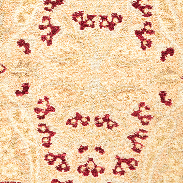 Beige Traditional Mogul Wool Rug - 9'2" x 16'4"