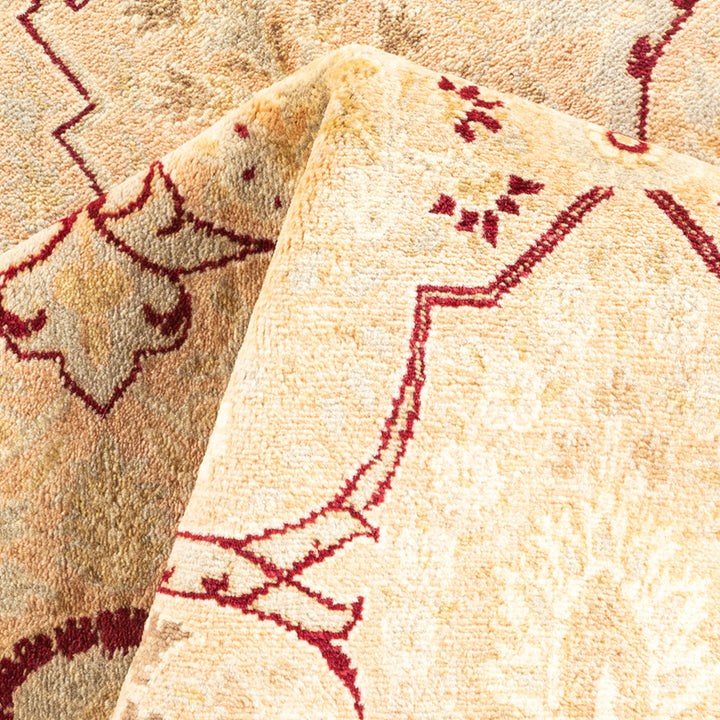 Beige Traditional Mogul Wool Rug - 9'2" x 16'4"