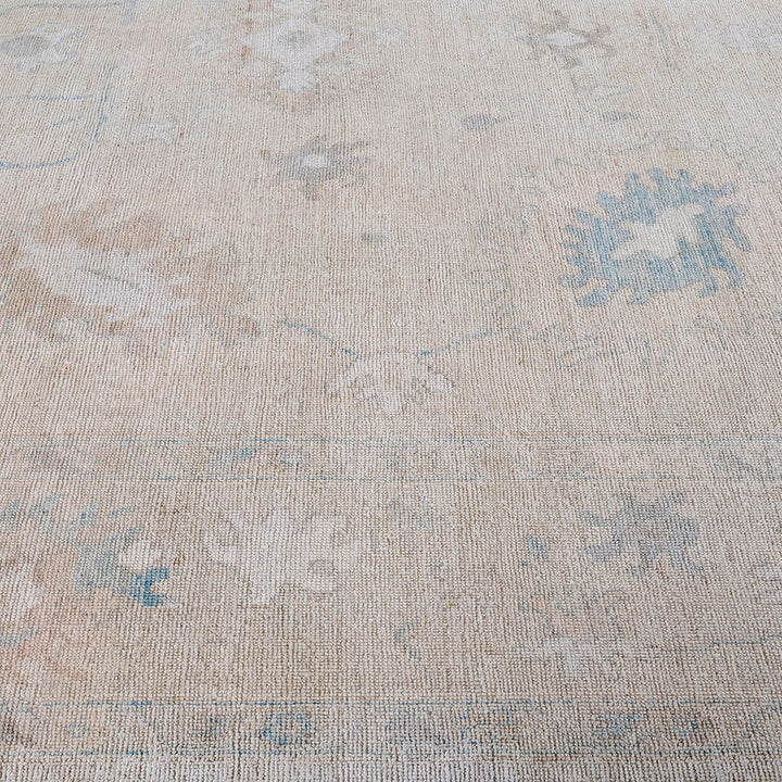 Ivory Traditional Oushak Wool Rug - 8'9" x 11'7"