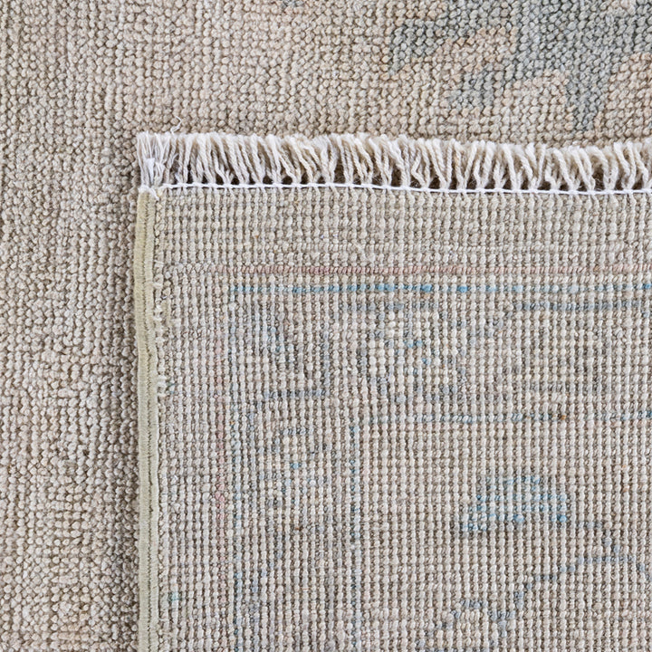 Ivory Traditional Oushak Wool Rug - 8'9" x 11'7"