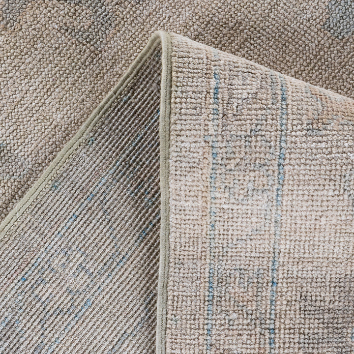 Ivory Traditional Oushak Wool Rug - 8'9" x 11'7"