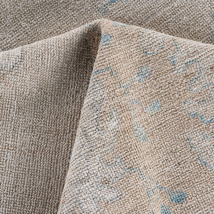 Ivory Traditional Oushak Wool Rug - 8'9" x 11'7"