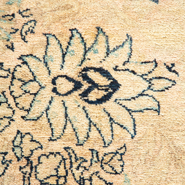 Beige Traditional Mogul Wool Rug - 6'3" x 8'9"