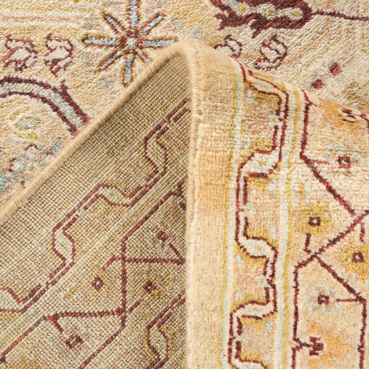 Ivory Traditional Mogul Wool Rug - 8'1" x 10'