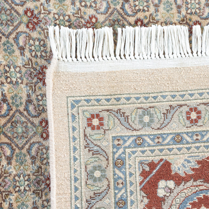 Ivory Traditional Mogul Wool Rug - 8' x 9'9"