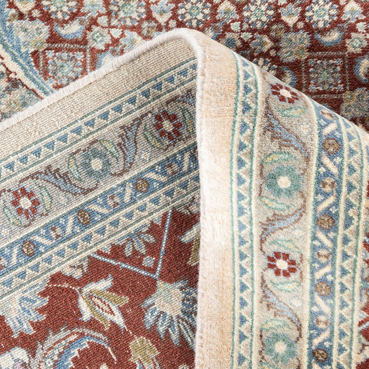 Ivory Traditional Mogul Wool Rug - 8' x 9'9"