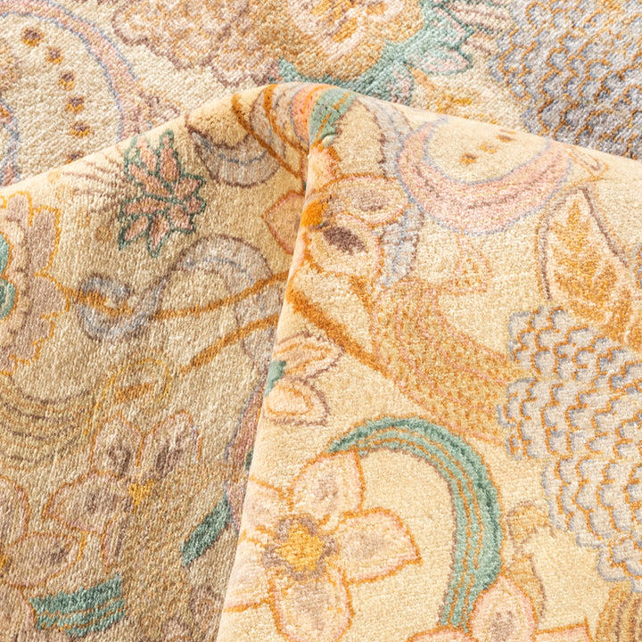 Ivory Traditional Mogul Wool Rug - 9' x 12'4"