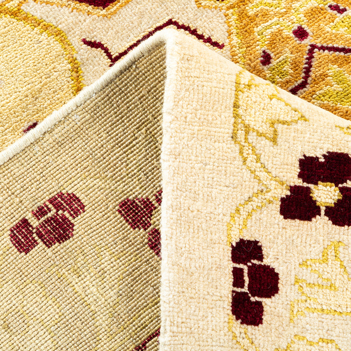 Ivory Traditional Mogul Wool Rug - 10'1" x 13'7"