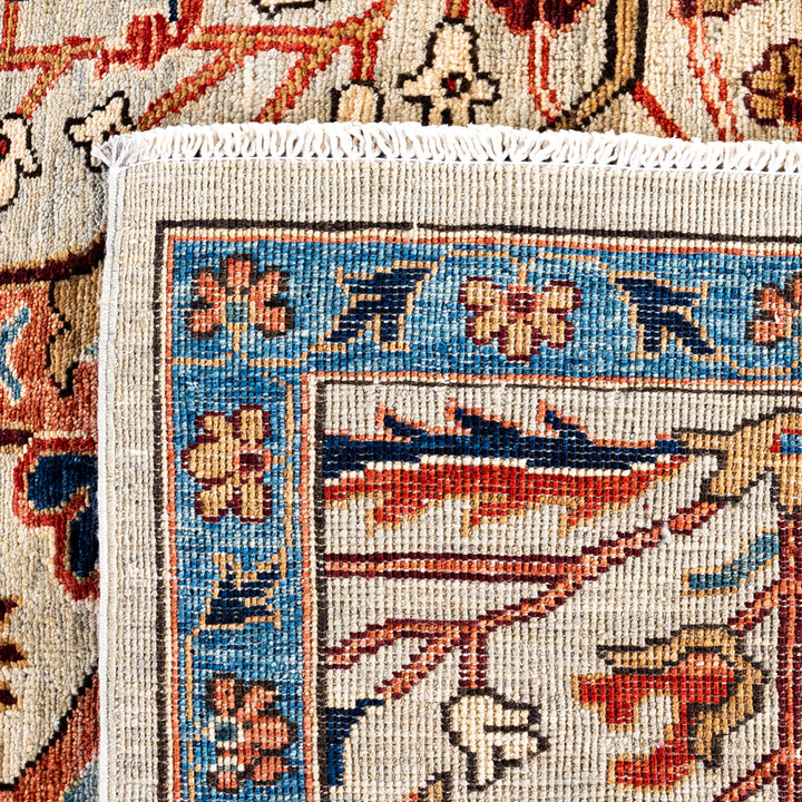 Beige Traditional Serapi Wool Rug - 9'1" x 11'11"