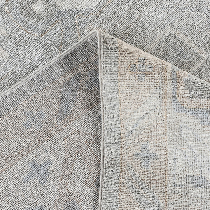 Light Grey Traditional Oushak Wool Rug - 8'9" x 11'10"