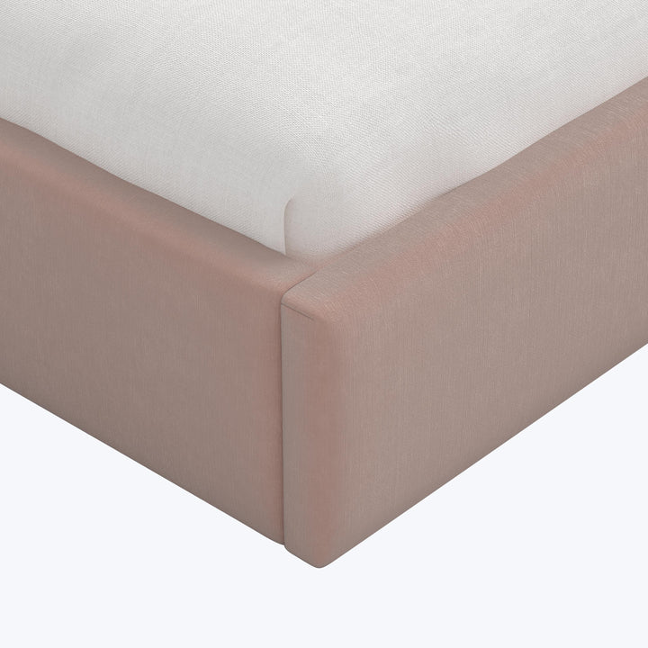 Hayes Platform Bed King / Performance Velvet Pink Champagne