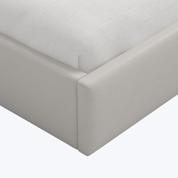 Hayes Platform Bed King / Velvet Light Grey