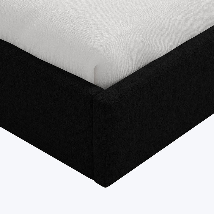 Hayes Platform Bed King / Zuma Linen Black
