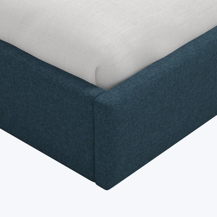 Hayes Platform Bed King / Zuma Linen Navy